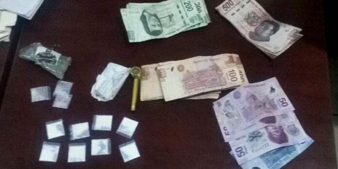 Traía más de 3 mil pesos Traía más de 3 mil pesos
