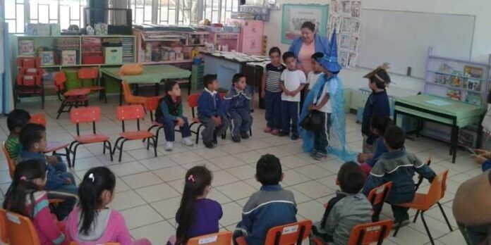 Talleres y conferencias desde preescolar a secundaria Talleres y conferencias desde preescolar a secundaria