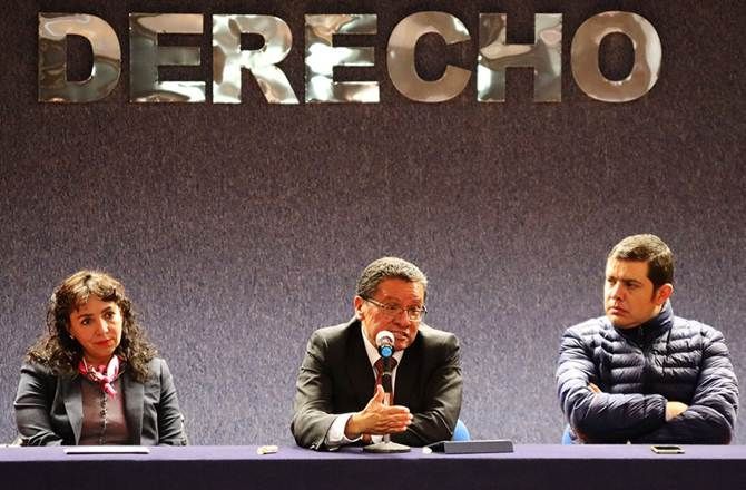 armando avalos derecho 1