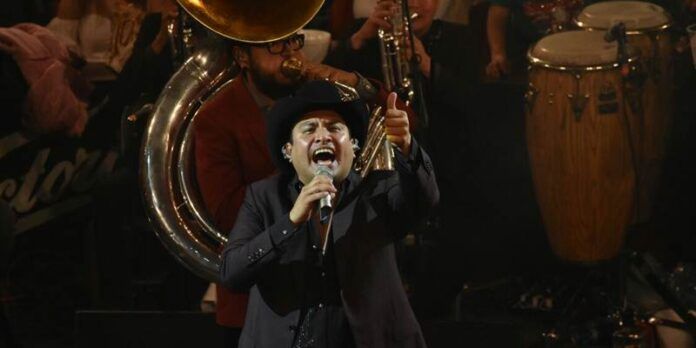 julion-alvarez-2-520