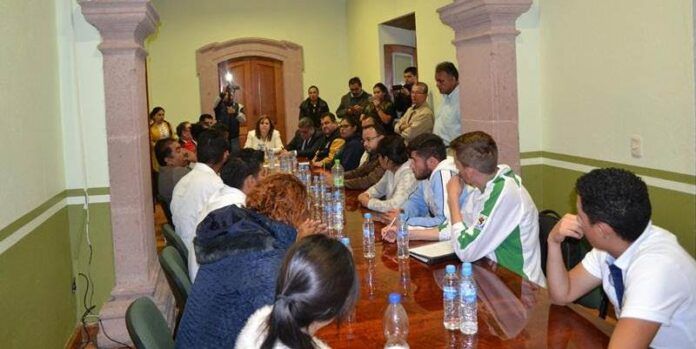 gobierno-uaz-15b