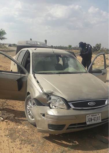 mujer armada cristal 2