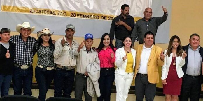 mary-chavez-reunion-e6b