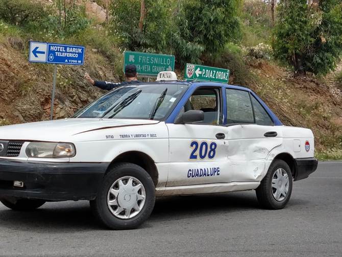 choque taxi 1