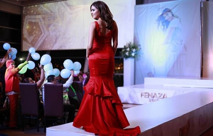 reina fenaza 4