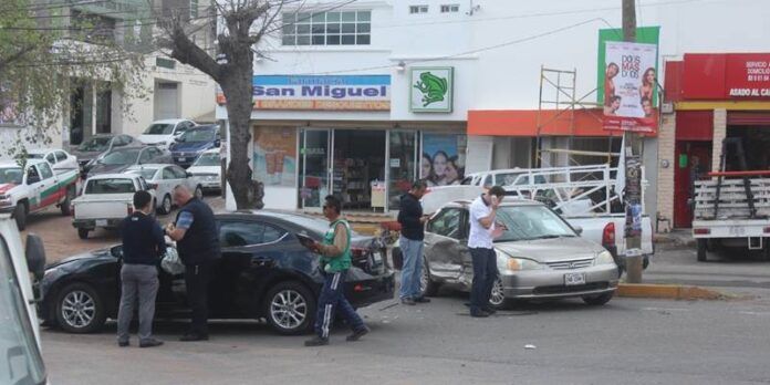 choque-pollo-feliz-1-4f4