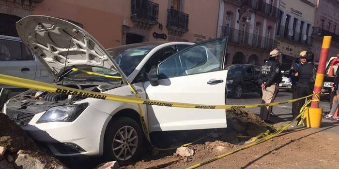 carro zanja 1