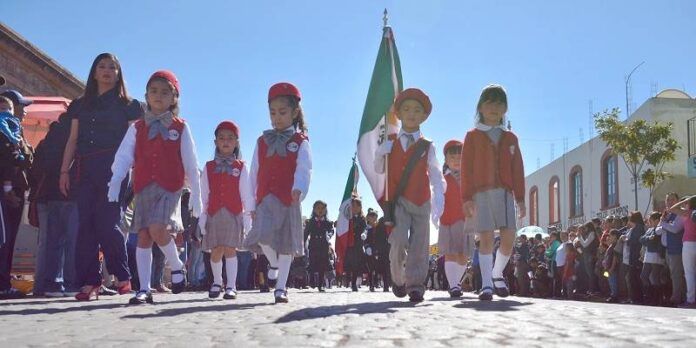 desfile-bandera-guadalupe-c07