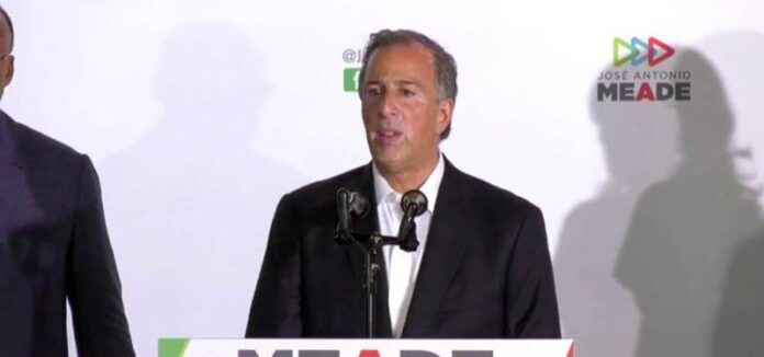 meade-reconoce-triunfo-571