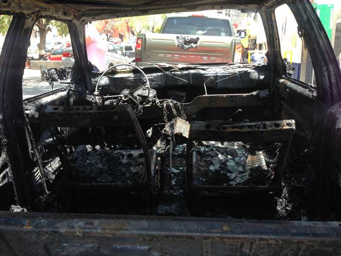 auto quemado 2