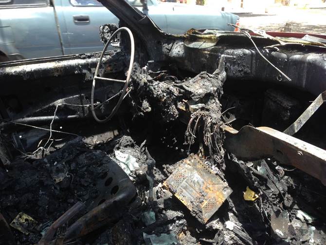 auto quemado 4