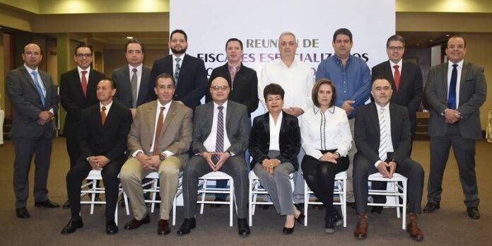 fiscales-vs-corrupcion-b2b