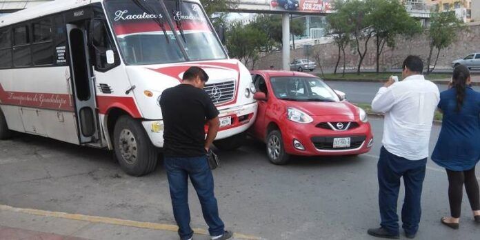 choque-camion-b51