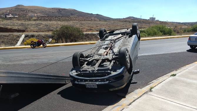 accidente corolla