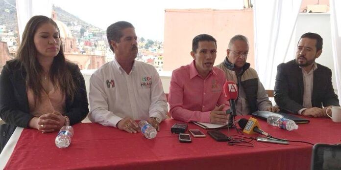 julio-cesar-nava-5c2