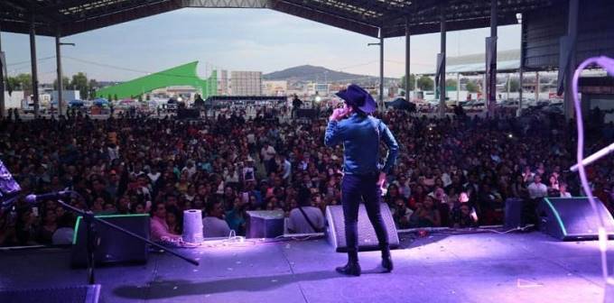 christian nodal 3