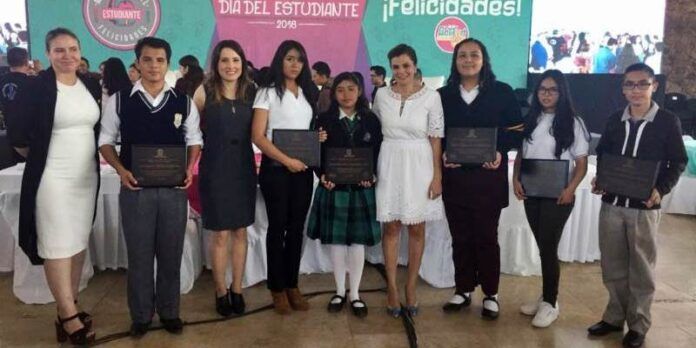 estudiantes-eec