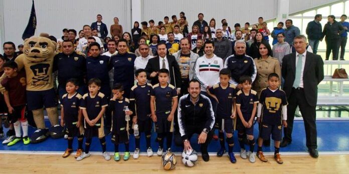 pumas-f08