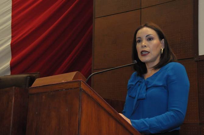 perla martinez fiscal