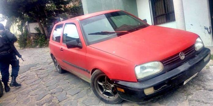 auto-robado-c17
