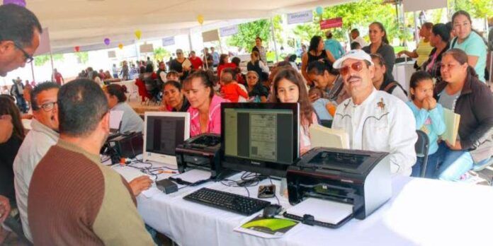 feria-diferente-momax-dcb