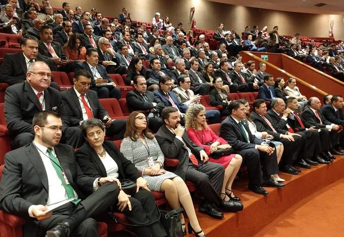 tello invitados 2