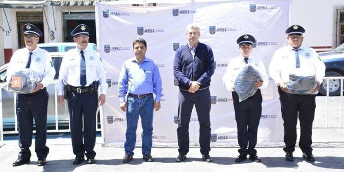 Uniformes-policias-jerez_1-bf3