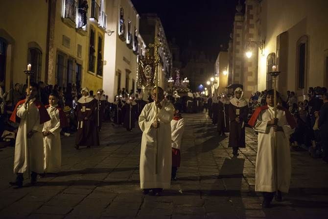 procesion 2