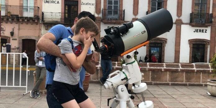 arte-astronomia-fcz_1-59b
