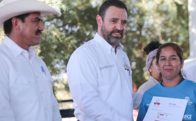 apoyos une 1
