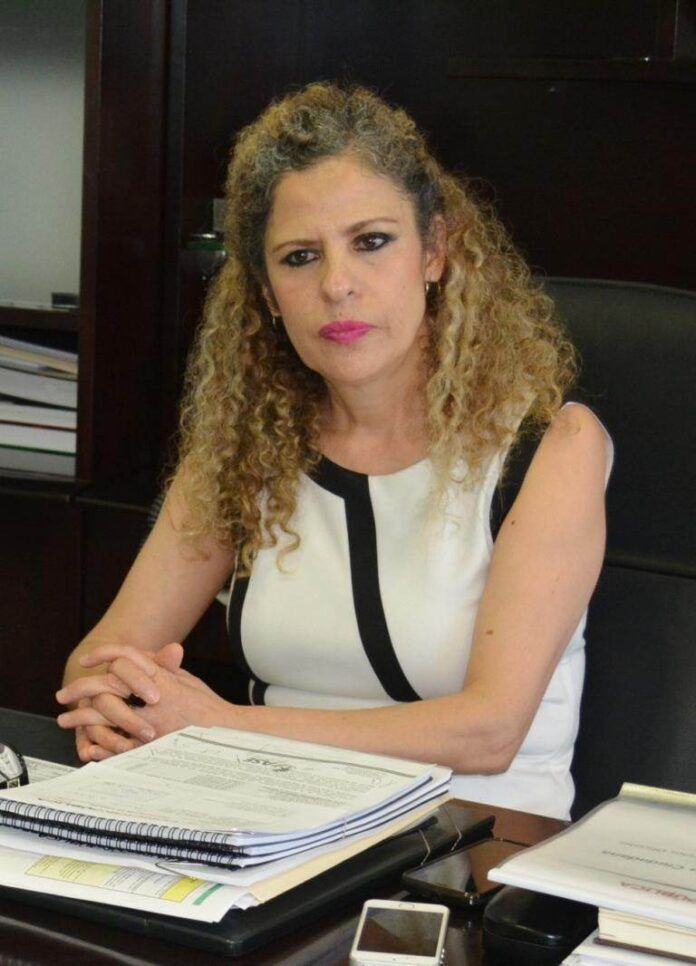 paula_rey-612