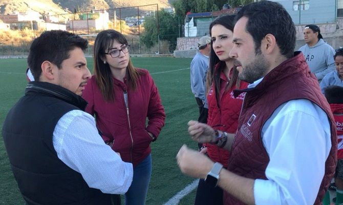 ulises mejia apoyo jovenes