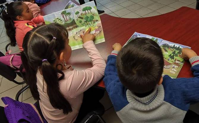 niños interactuando 2