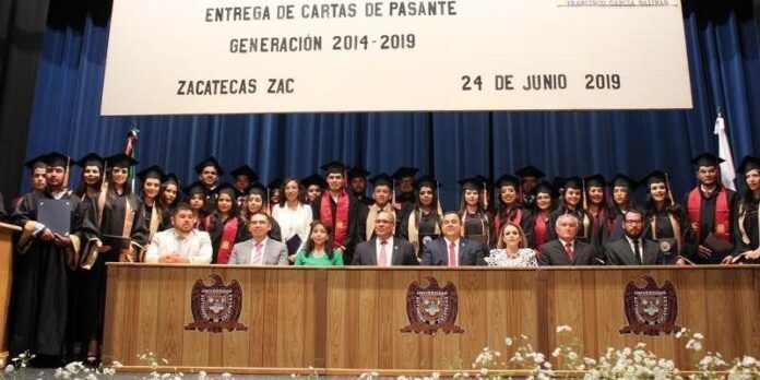 graduacion-derecho-2-1bf