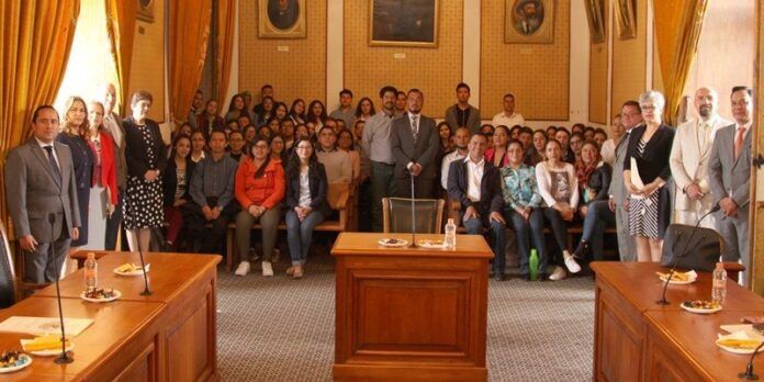 tsjez-charla-estudiantes-a43