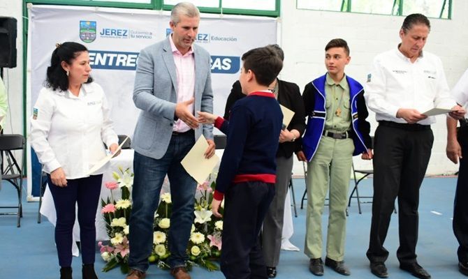 becas jerez aceves 1