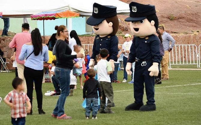 dia niño policia 5