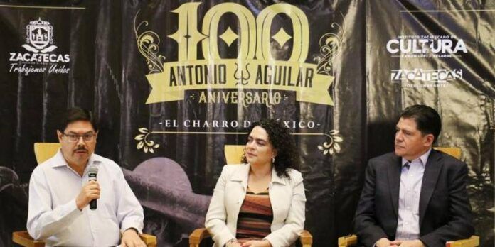 aguilar-homenaje-648