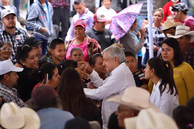 amlo pinos 4