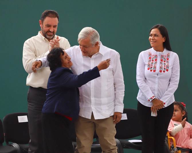 amlo pinos 6