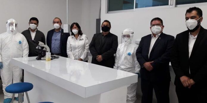 laboratorio-825