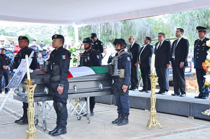 homenaje policia 1