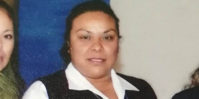 esthela-yessenia-torres-b52