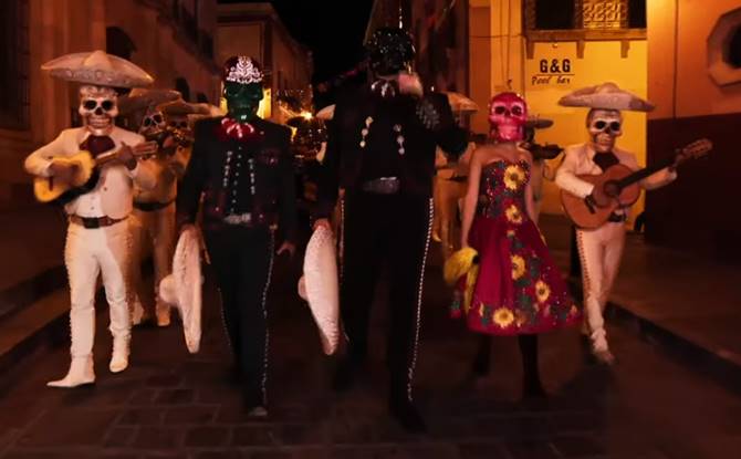mexicano huesos 5