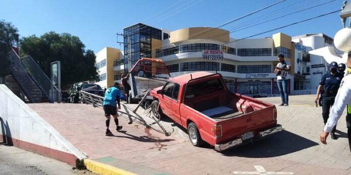camioneta-parada-bec