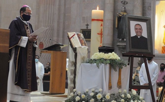 padre luis 2