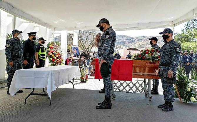 homenaje policia 1