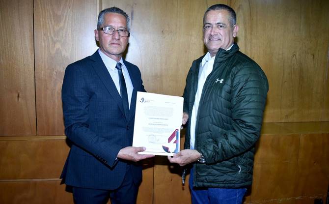 dr salazar 5