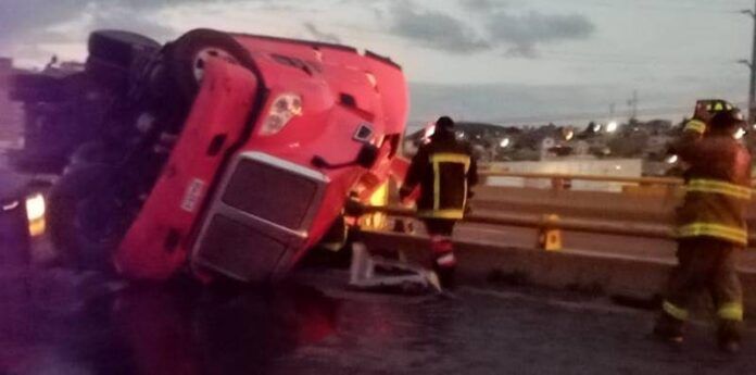 accidente_muere_trailero1-e26