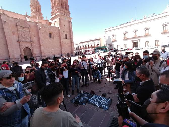 periodistas